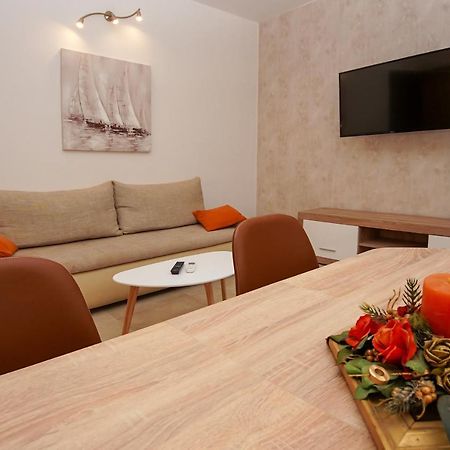 Apartment Ajdukovic Водице Екстер'єр фото