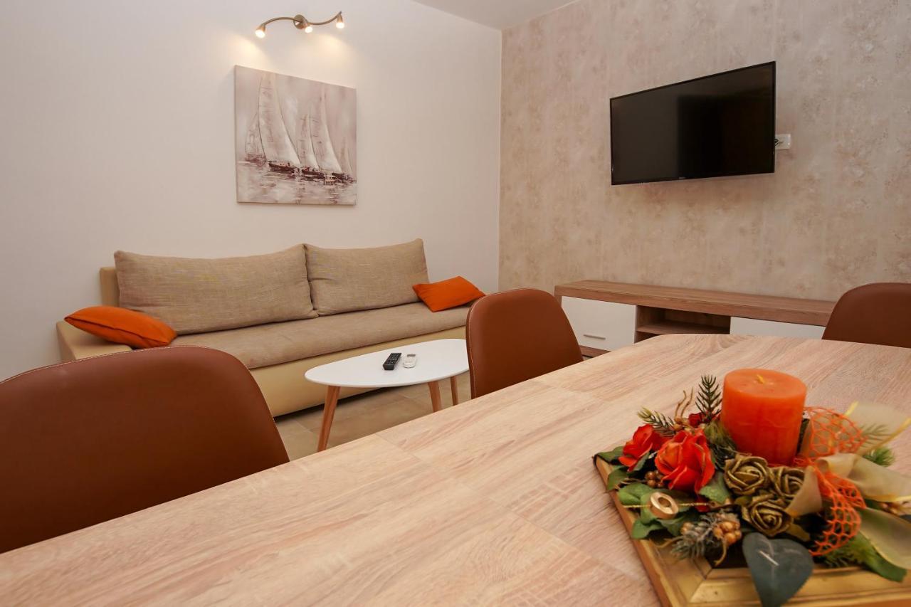 Apartment Ajdukovic Водице Екстер'єр фото