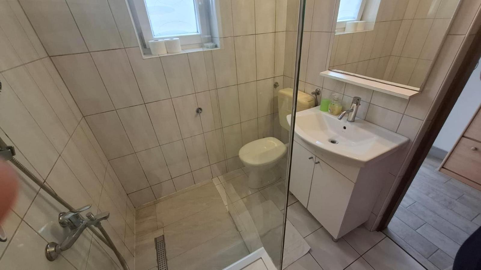 Apartment Ajdukovic Водице Екстер'єр фото